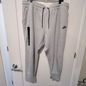 Plus size women’s tech pants